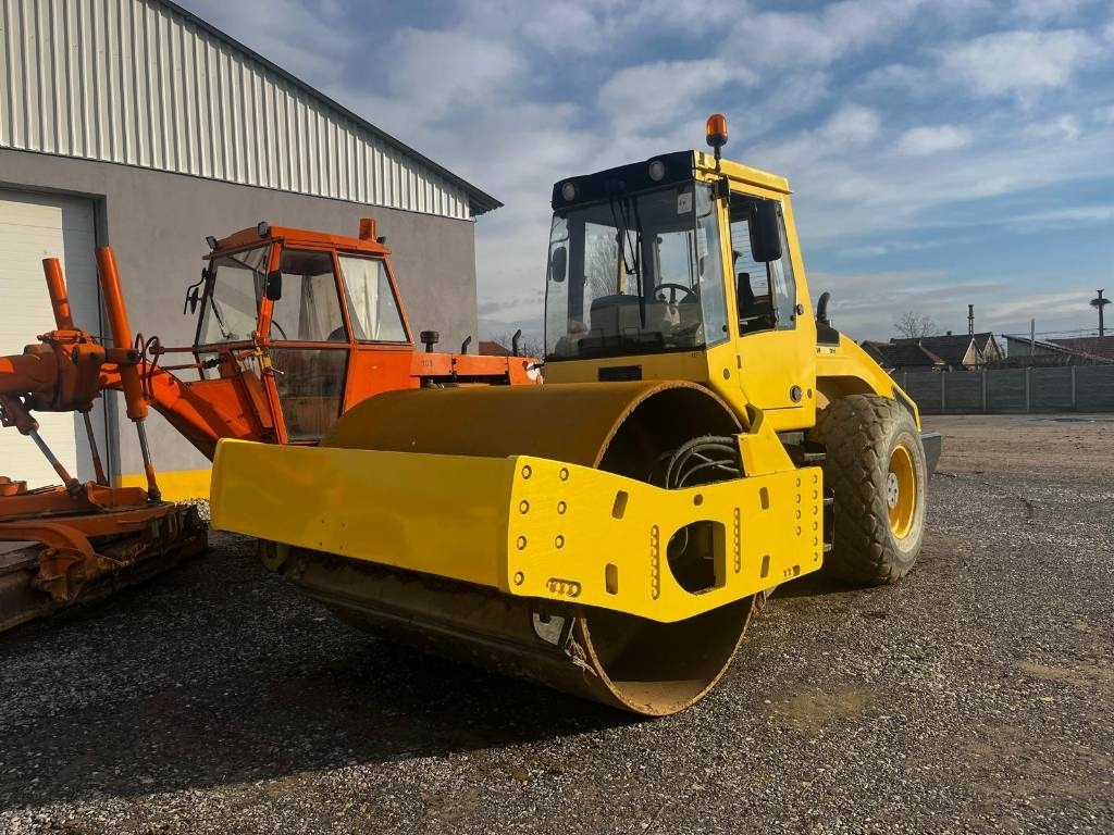 Bomag BW 216 D H-4 - Kompaktor: slika 1 Bomag BW 216 D H-4 - Kompaktor: slika 1