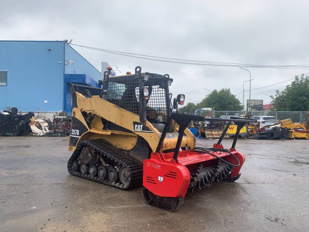CAT 257 B - Mini utovarivač: slika 1 CAT 257 B - Mini utovarivač: slika 1