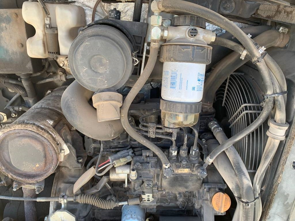 Mini bager CAT 302.7 CR: slika 8 Mini bager CAT 302.7 CR: slika 8