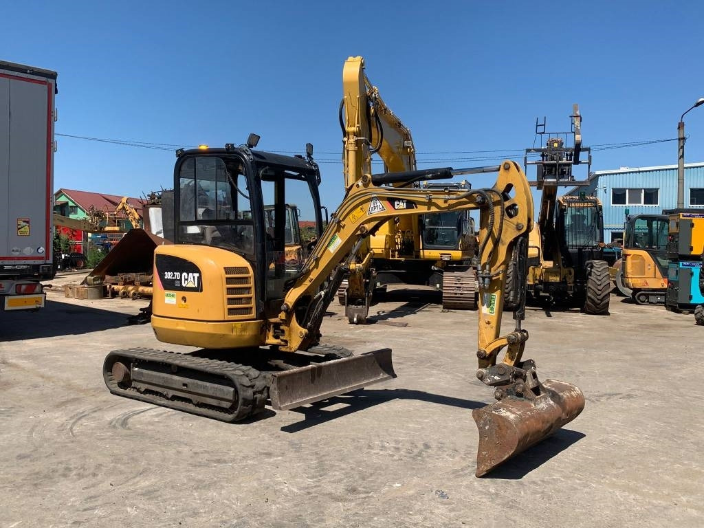 CAT 302.7 D CR - Mini bager: slika 2 CAT 302.7 D CR - Mini bager: slika 2