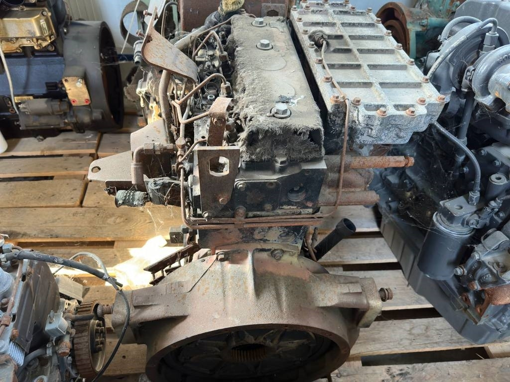 CAT 3054 ENGINE - Motor za Građevinska mašina: slika 2 CAT 3054 ENGINE - Motor za Građevinska mašina: slika 2