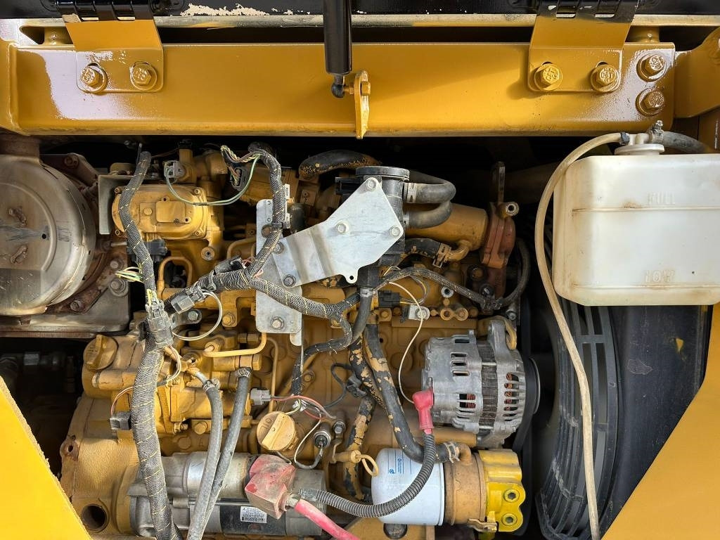 Mini bager CAT 308 E 2 CR: slika 8 Mini bager CAT 308 E 2 CR: slika 8