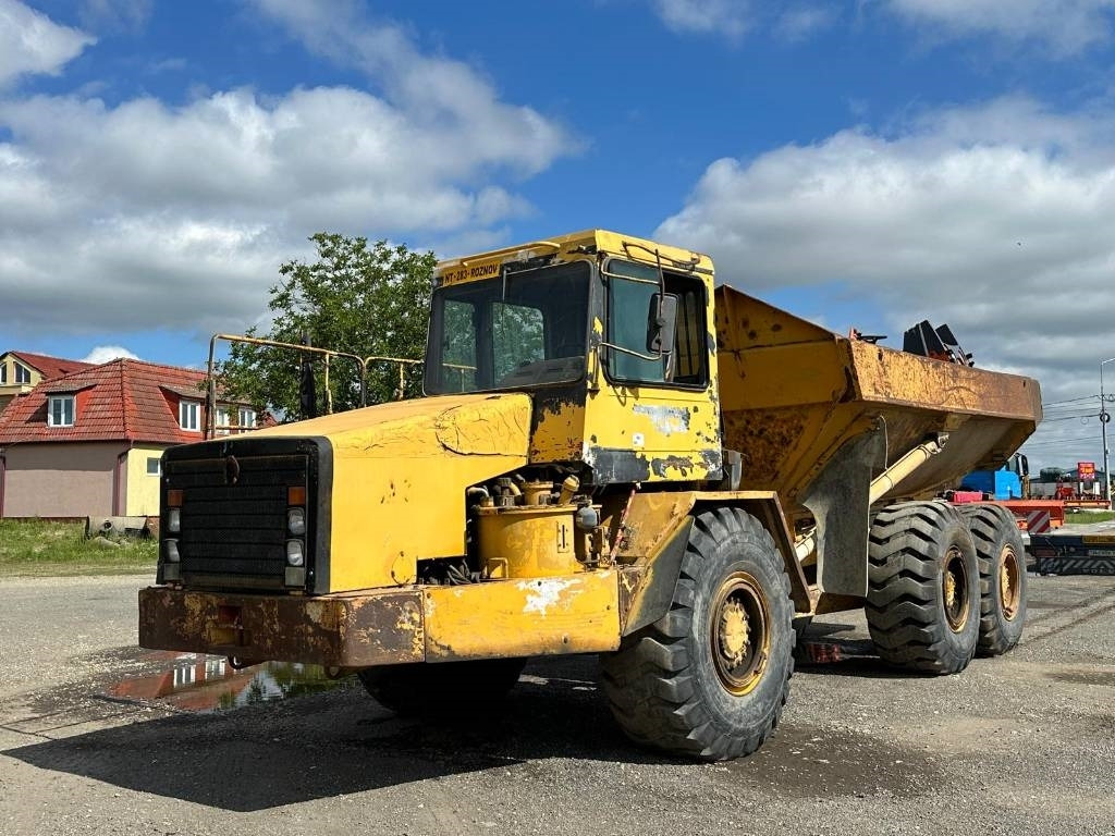 CAT D 300 E - Zglobni kiper: slika 1 CAT D 300 E - Zglobni kiper: slika 1