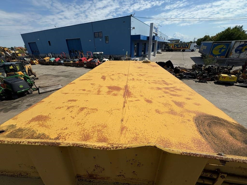 CAT D 350 C - Zglobni kiper: slika 4 CAT D 350 C - Zglobni kiper: slika 4