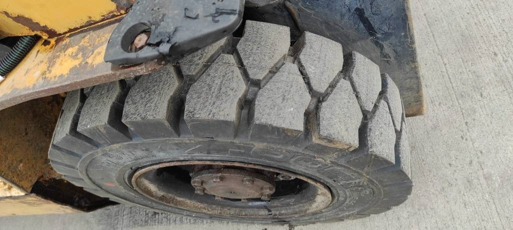 Gasni viljuškar CAT GP 25 N: slika 9 Gasni viljuškar CAT GP 25 N: slika 9