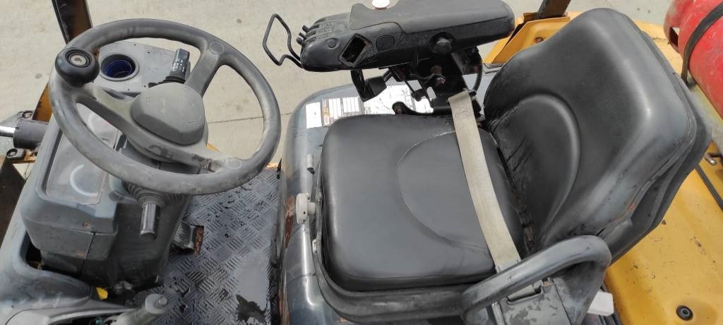 Gasni viljuškar CAT GP 25 N: slika 6 Gasni viljuškar CAT GP 25 N: slika 6