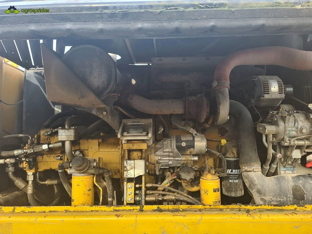 CAT M 315 D - Bager točkaš: slika 3 CAT M 315 D - Bager točkaš: slika 3