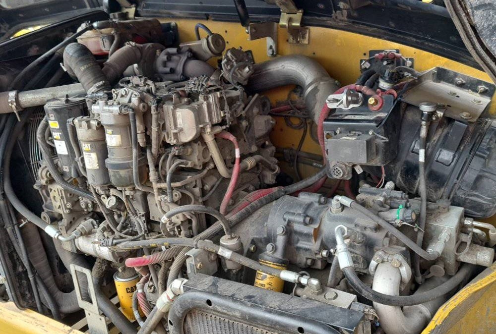 CAT TH 408 D - Teleskopski upravljač: slika 4 CAT TH 408 D - Teleskopski upravljač: slika 4