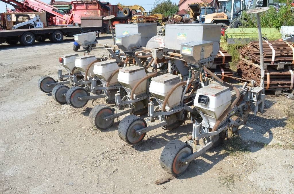 Carraro Elli 4000 - Mašina za preciznu setvu: slika 3 Carraro Elli 4000 - Mašina za preciznu setvu: slika 3