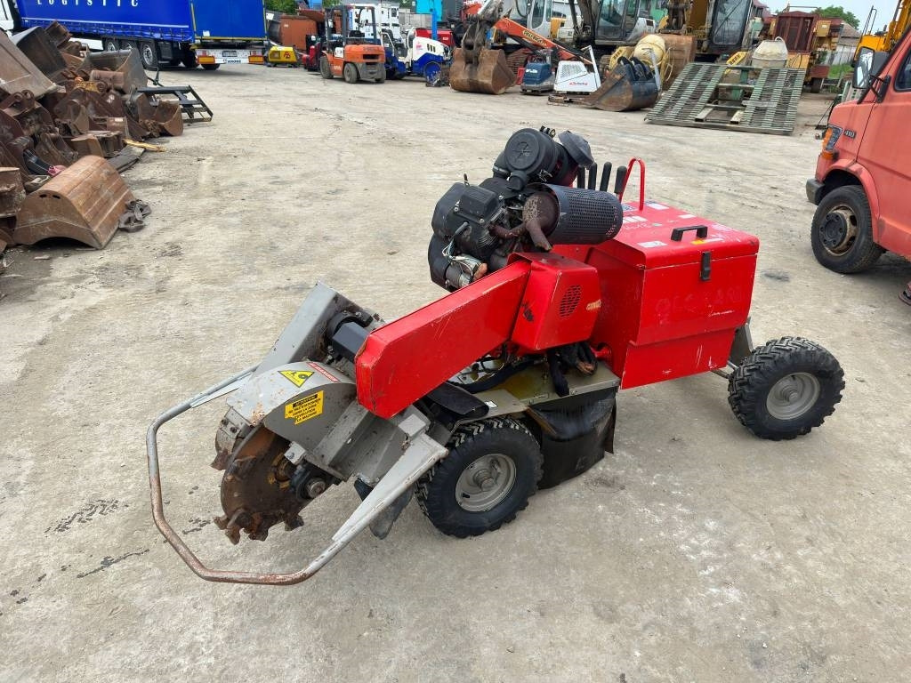 FSO B28 - Strugač za drvo: slika 1 FSO B28 - Strugač za drvo: slika 1