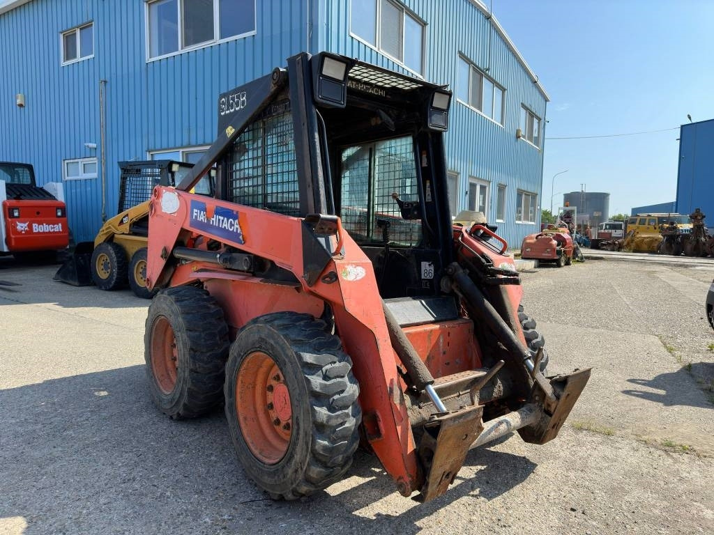 Mini utovarivač Fiat-Hitachi SL55B: slika 6 Mini utovarivač Fiat-Hitachi SL55B: slika 6