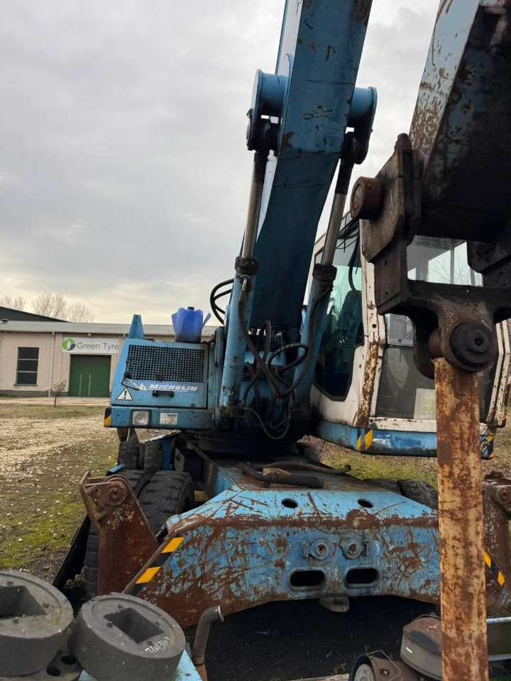Fuchs Terex 340 ENGINE FAILURE - Bager za obradu otpada/ Industrije: slika 2 Fuchs Terex 340 ENGINE FAILURE - Bager za obradu otpada/ Industrije: slika 2