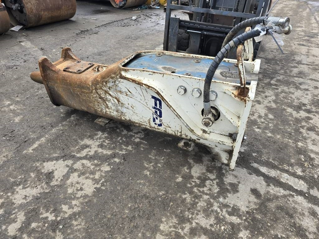 Furukawa FRD  - Hidraulični čekić za Građevinska mašina: slika 1 Furukawa FRD  - Hidraulični čekić za Građevinska mašina: slika 1