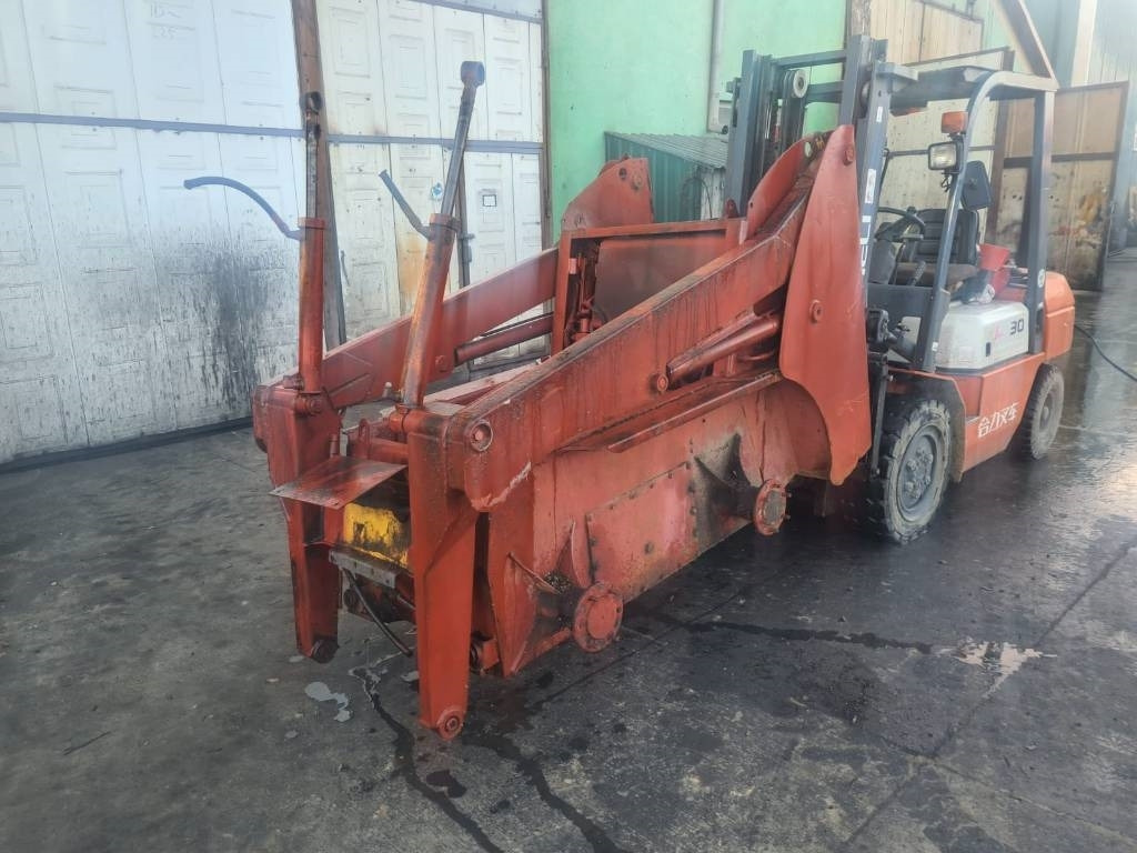 Gehl 3640-3840 FOR PARTS - Mini utovarivač: slika 1 Gehl 3640-3840 FOR PARTS - Mini utovarivač: slika 1