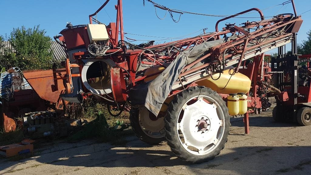 Hardi Commander - Vučena prskalica: slika 2 Hardi Commander - Vučena prskalica: slika 2