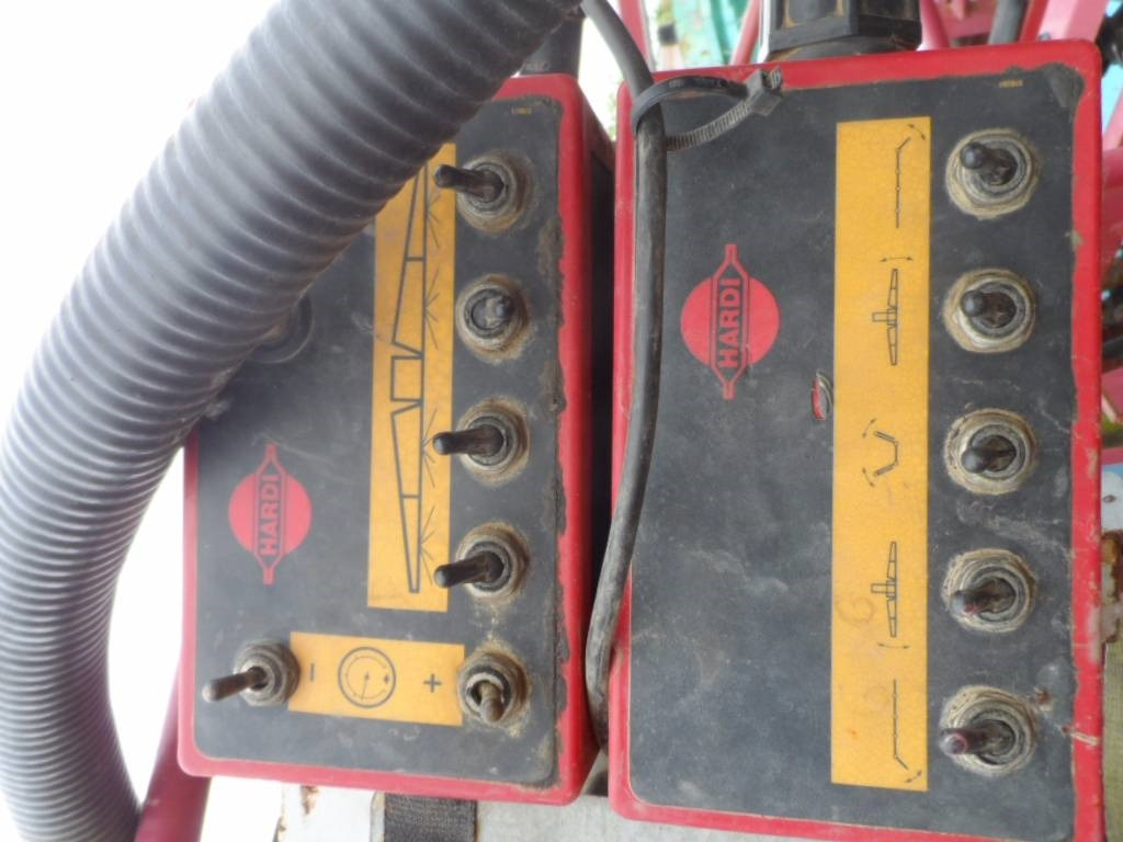 Hardi TZ2500 - Vučena prskalica: slika 5 Hardi TZ2500 - Vučena prskalica: slika 5