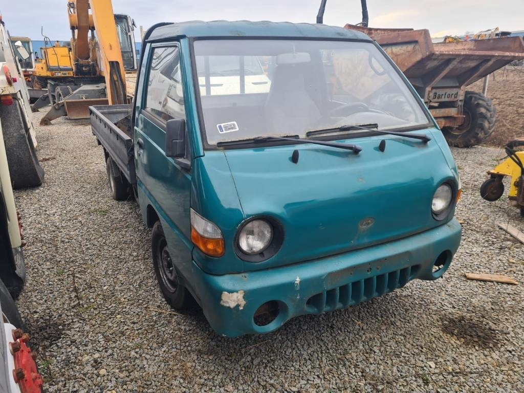 Hyundai H 100 - Kamion sa tovarnim sandukom: slika 2 Hyundai H 100 - Kamion sa tovarnim sandukom: slika 2