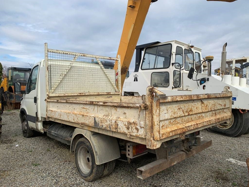 Iveco 35.10 - Dostavno vozilo istovarivač: slika 4 Iveco 35.10 - Dostavno vozilo istovarivač: slika 4