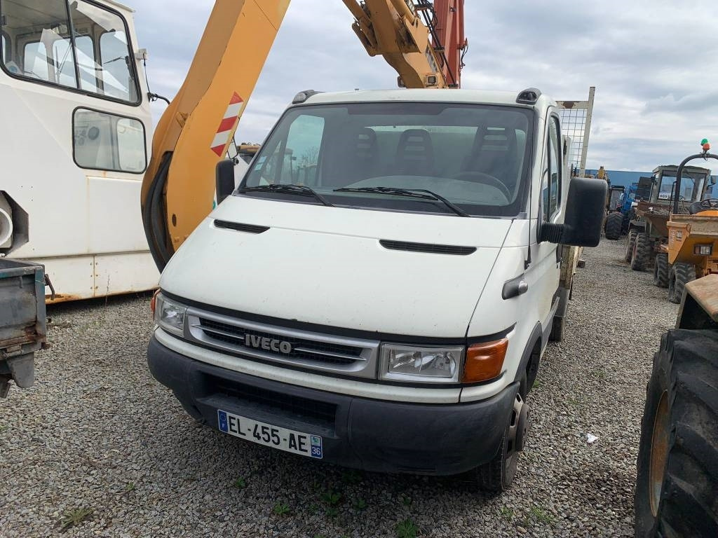 Iveco 35.10 - Dostavno vozilo istovarivač: slika 1 Iveco 35.10 - Dostavno vozilo istovarivač: slika 1