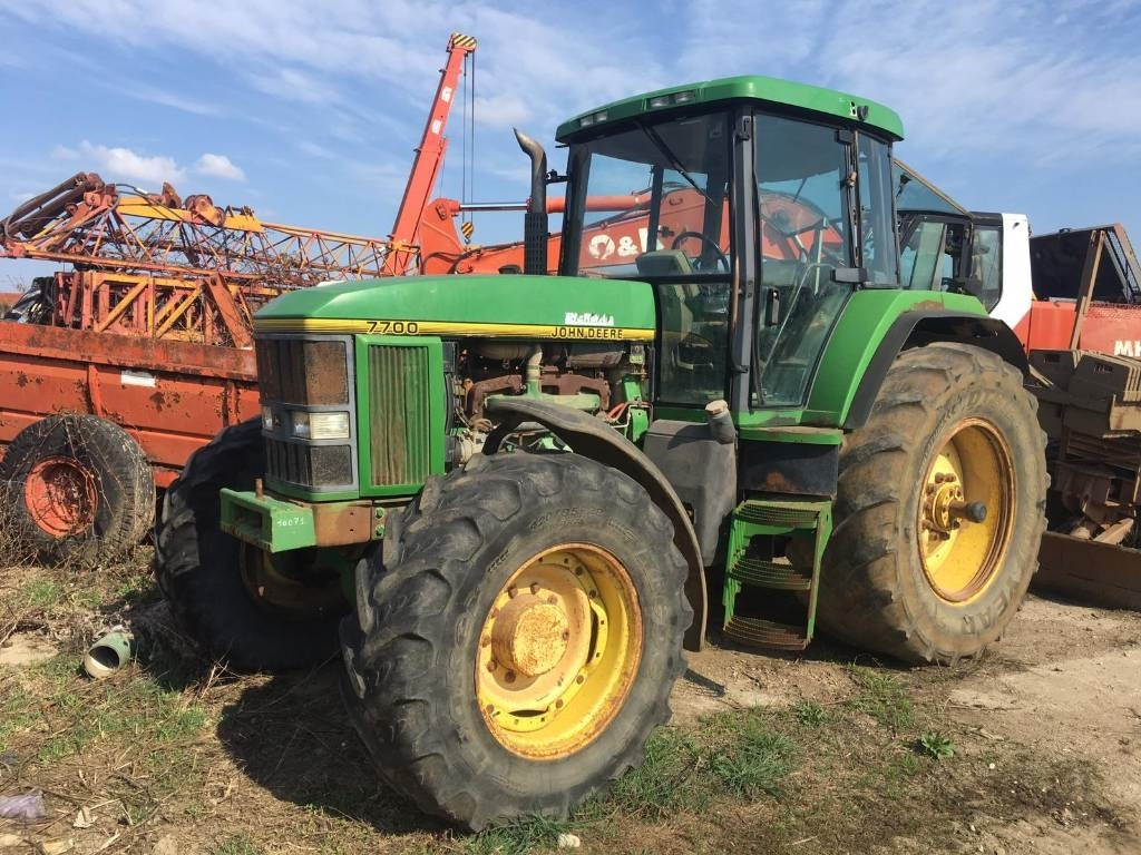John Deere 7700 - Traktor: slika 1 John Deere 7700 - Traktor: slika 1