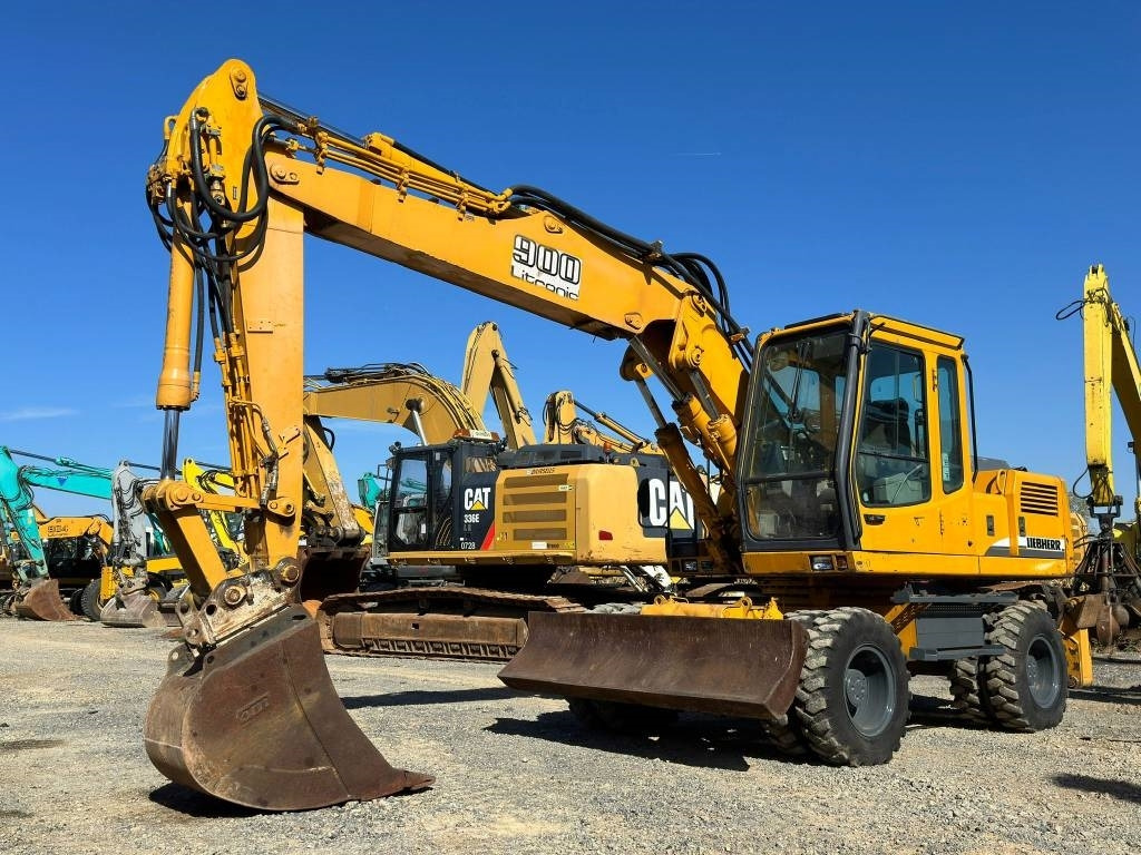 Liebherr A 900 B - Bager točkaš: slika 1 Liebherr A 900 B - Bager točkaš: slika 1