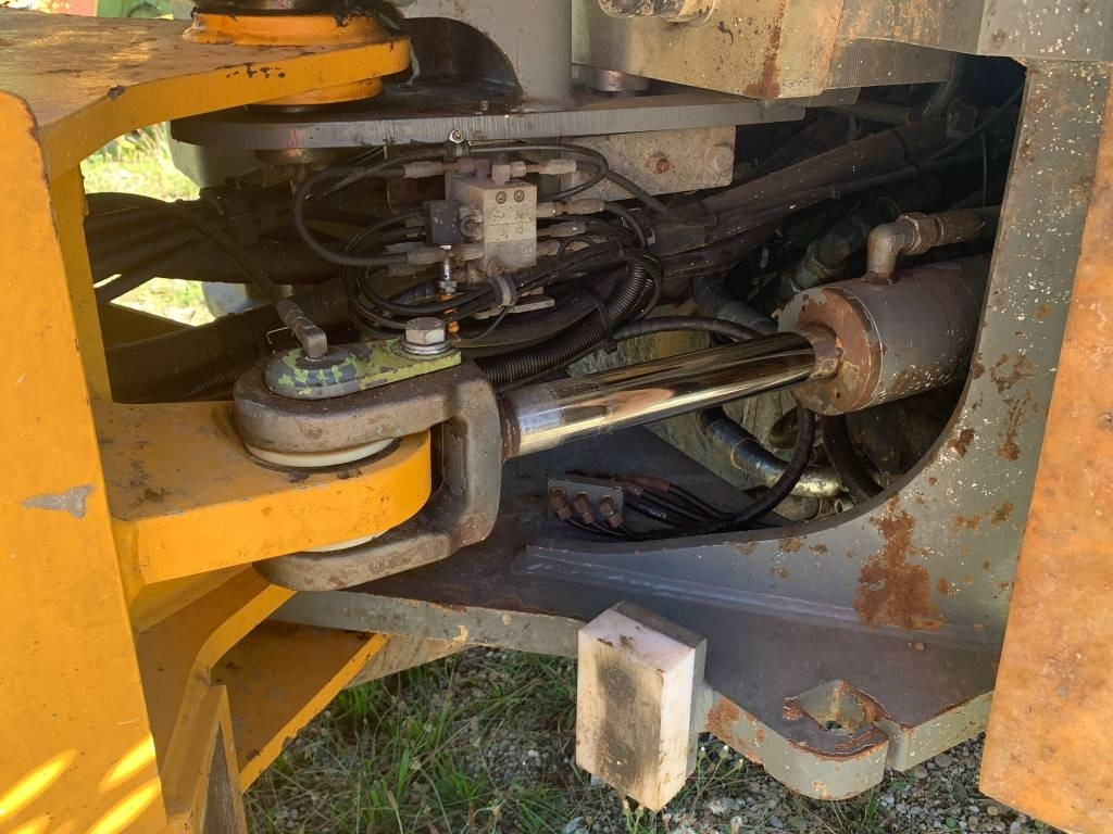 Liebherr L 538 - Utovarivač točkaš: slika 5 Liebherr L 538 - Utovarivač točkaš: slika 5