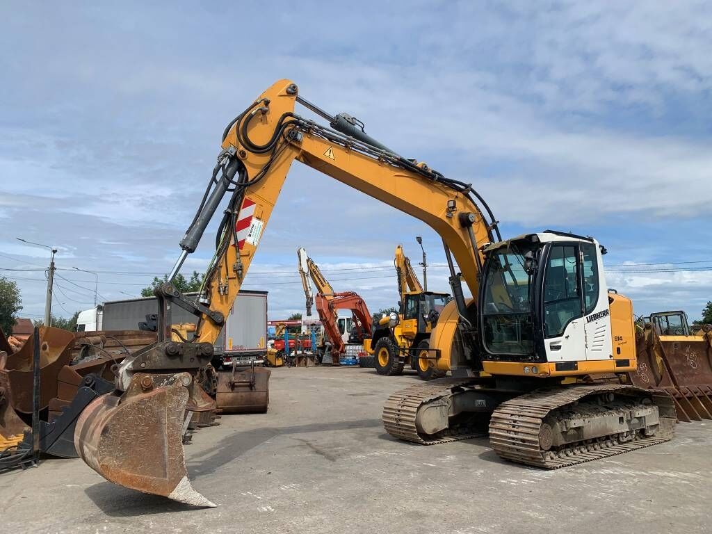 Liebherr R 914 Compact Litronic Liebherr R 914 Compact Litronic - Bager točkaš: slika 1 Liebherr R 914 Compact Litronic Liebherr R 914 Compact Litronic - Bager točkaš: slika 1