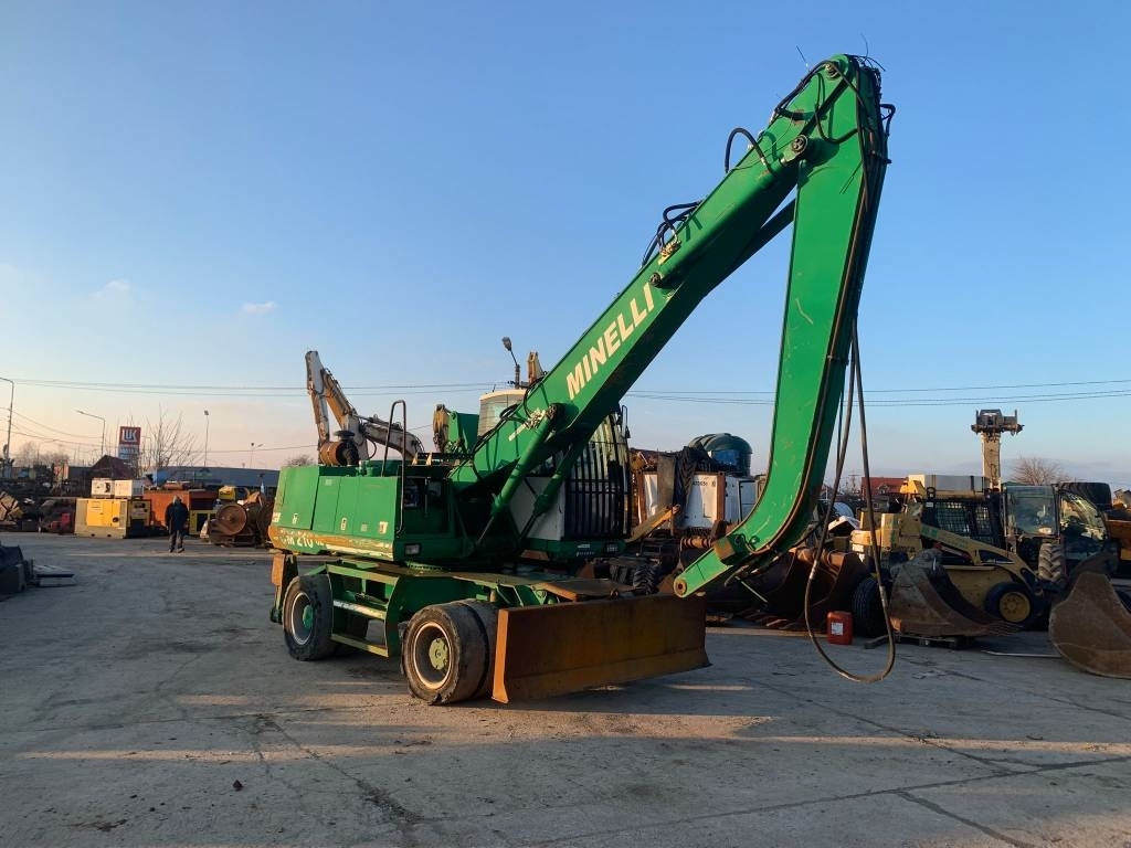 Minelli CM210 - Bager točkaš: slika 4 Minelli CM210 - Bager točkaš: slika 4