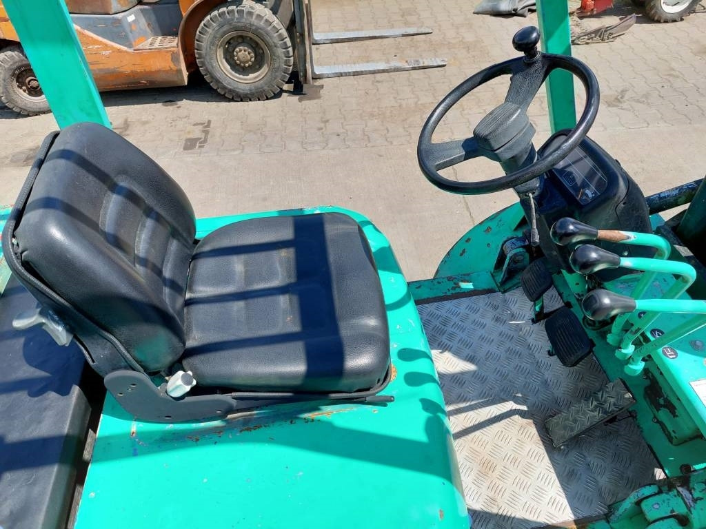 Mitsubishi FD35A - Dizel viljuškar: slika 5 Mitsubishi FD35A - Dizel viljuškar: slika 5