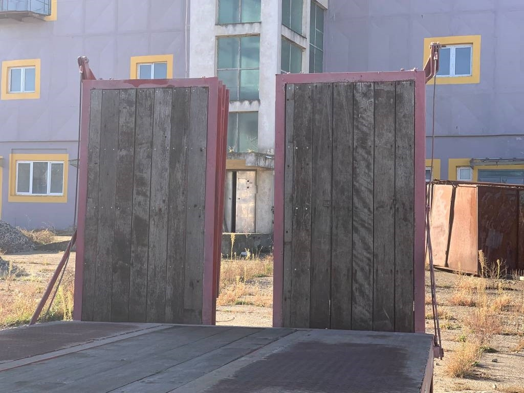 Niska poluprikolica za prevoz Montracon 3 Axles: slika 8 Niska poluprikolica za prevoz Montracon 3 Axles: slika 8