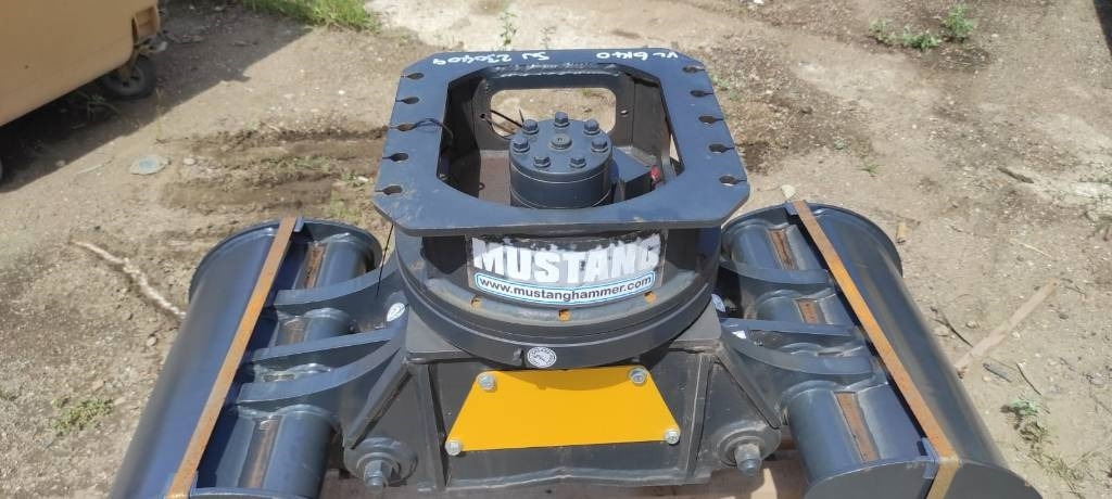 Mustang GRP 250 - Kuka za Građevinska mašina: slika 4 Mustang GRP 250 - Kuka za Građevinska mašina: slika 4