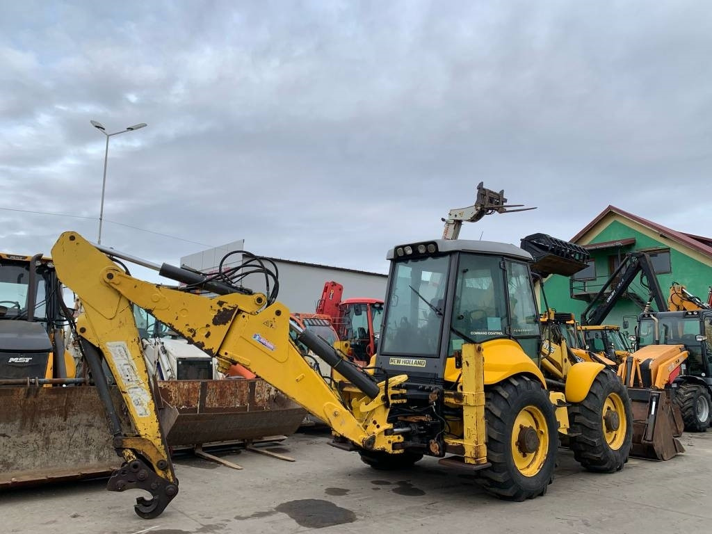 New Holland B 115 4PS - Bager utovarivač: slika 4 New Holland B 115 4PS - Bager utovarivač: slika 4