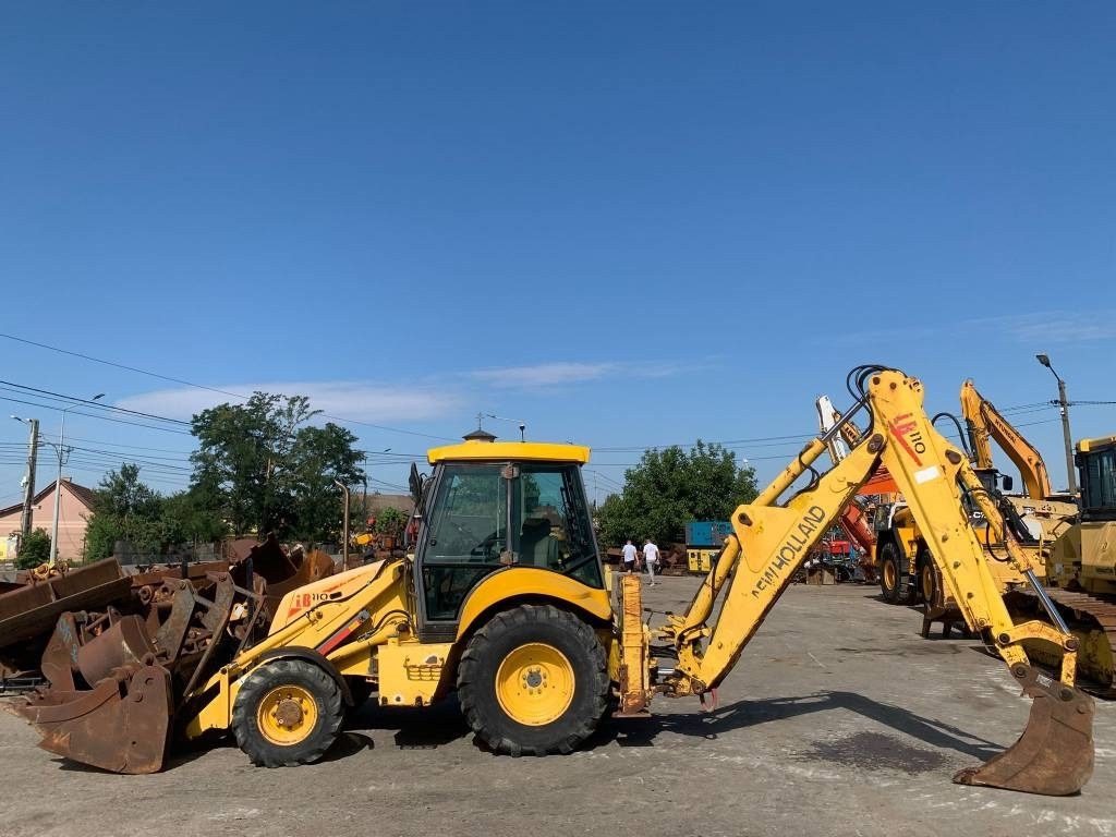 New Holland LB 110-4 PT - Bager utovarivač: slika 2 New Holland LB 110-4 PT - Bager utovarivač: slika 2