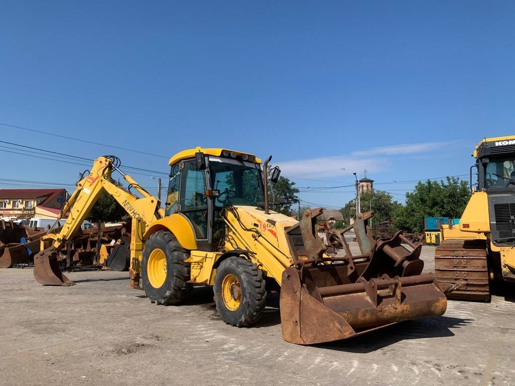New Holland LB 110-4 PT - Bager utovarivač: slika 5 New Holland LB 110-4 PT - Bager utovarivač: slika 5