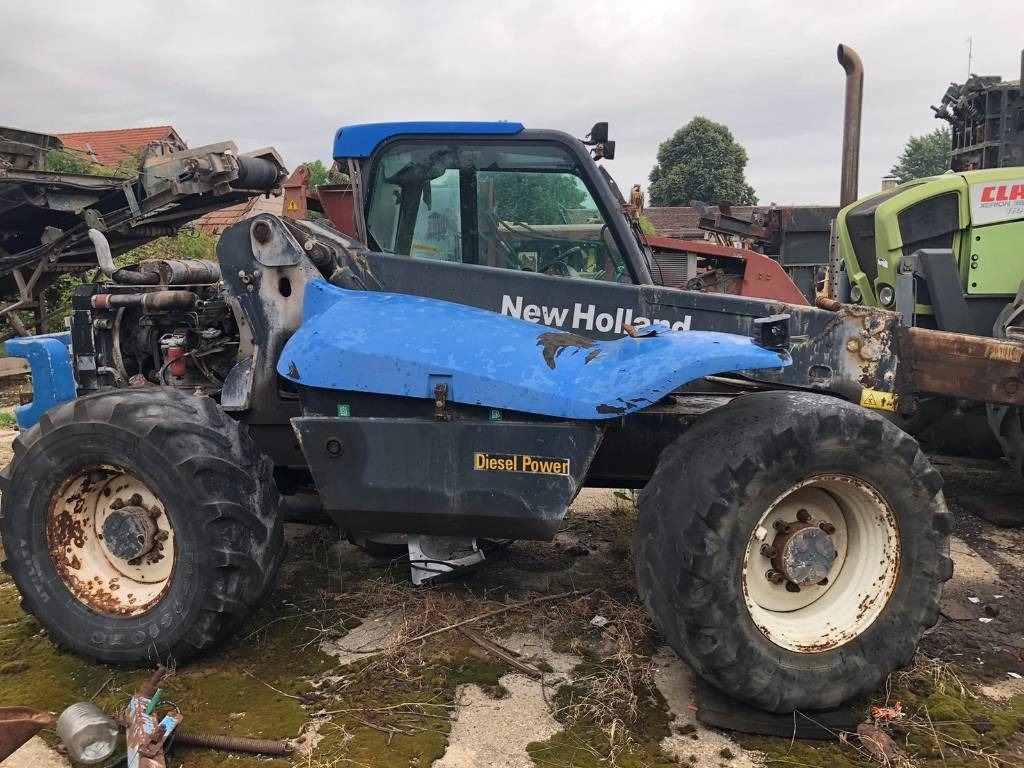 New Holland LM 435-410 FOR PARTS New Holland LM 435-410 FOR PARTS: slika 6 New Holland LM 435-410 FOR PARTS New Holland LM 435-410 FOR PARTS: slika 6