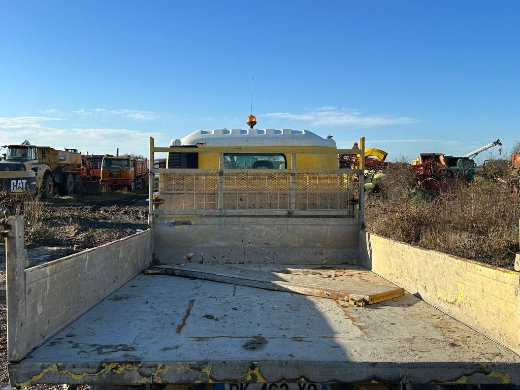 Nissan NT500 - Istovarivač: slika 5 Nissan NT500 - Istovarivač: slika 5