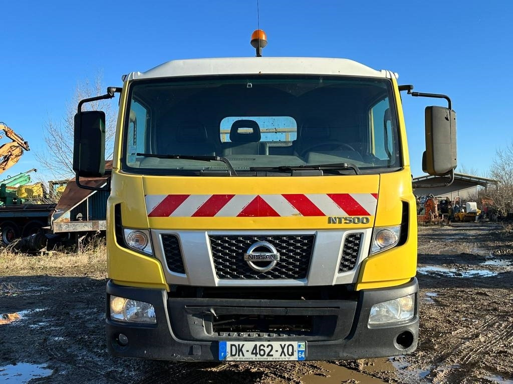 Nissan NT500 - Istovarivač: slika 2 Nissan NT500 - Istovarivač: slika 2