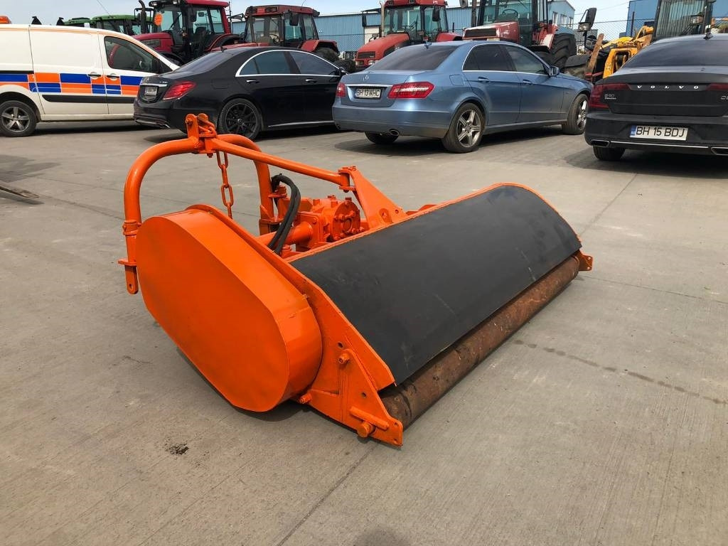 Perfect 180 - Tarup/ Mulčer: slika 5 Perfect 180 - Tarup/ Mulčer: slika 5