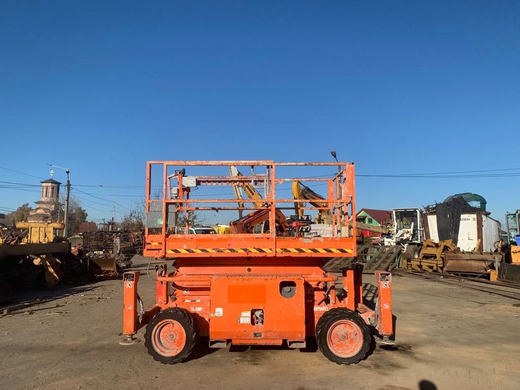 SkyJack SJ 6832 RT - Lift u obliku makaza: slika 5 SkyJack SJ 6832 RT - Lift u obliku makaza: slika 5