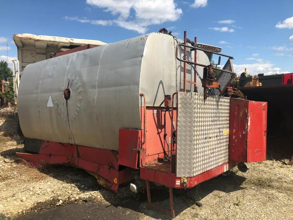 Strassmayr R7500 Strassmayr R7500 - Prskalica bitu-emulzije: slika 1 Strassmayr R7500 Strassmayr R7500 - Prskalica bitu-emulzije: slika 1
