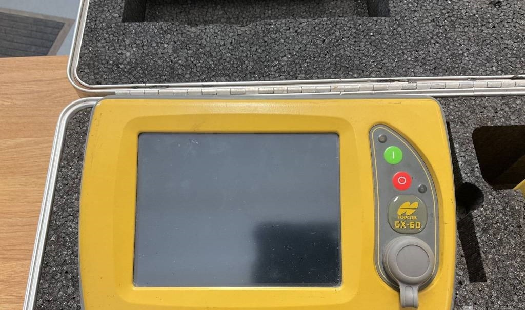 Topcon GX-60 3D GPS EQUIPMENT - Električni sistem za Građevinska mašina: slika 3 Topcon GX-60 3D GPS EQUIPMENT - Električni sistem za Građevinska mašina: slika 3