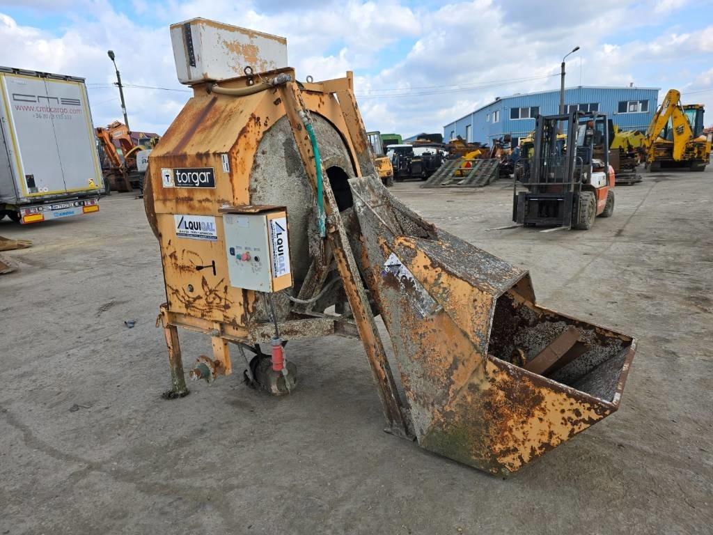 Torgar TH-300-425 - Mešalica za beton: slika 1 Torgar TH-300-425 - Mešalica za beton: slika 1