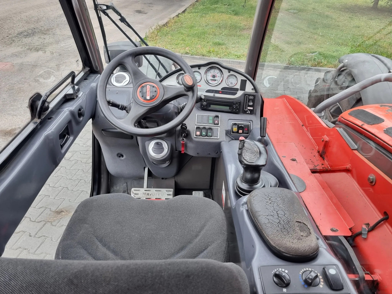 MANITOU MLT 735 120 LSU - Teleskopski utovarivač na točkovima: slika 5 MANITOU MLT 735 120 LSU - Teleskopski utovarivač na točkovima: slika 5
