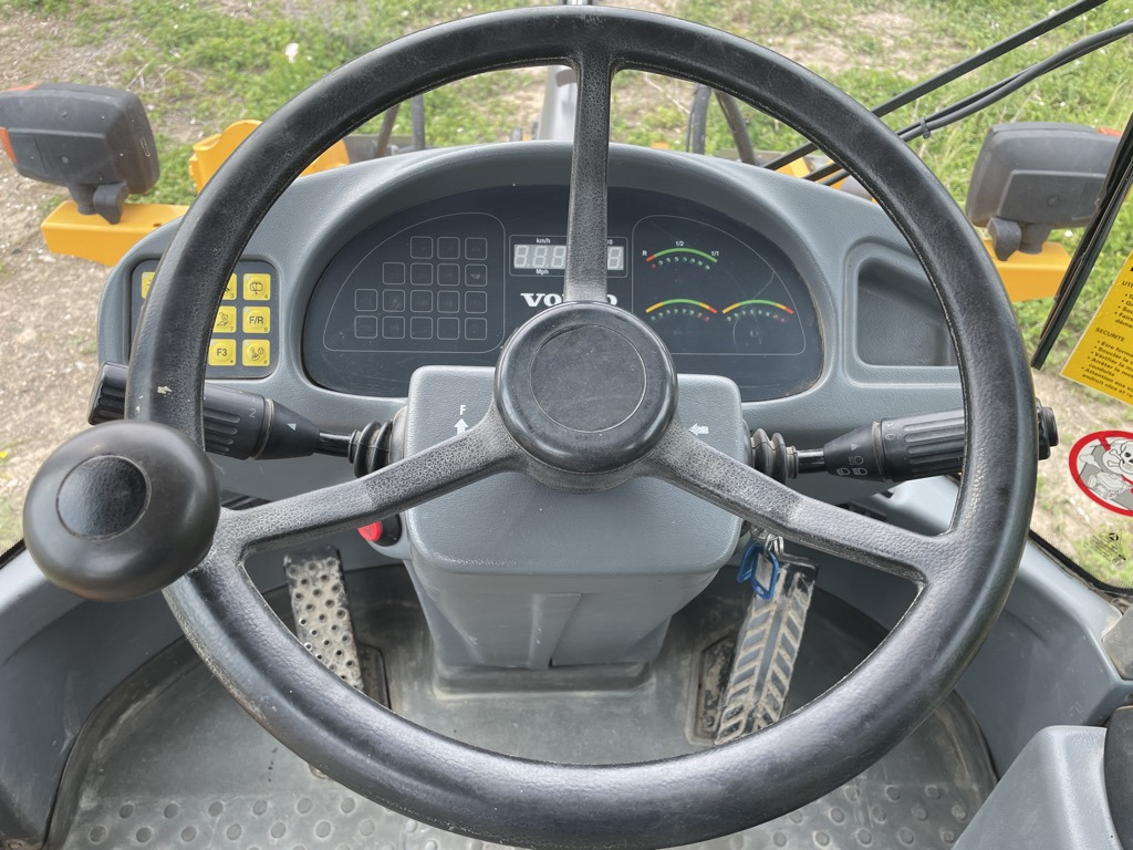 Volvo L30B PRO - Utovarivač točkaš: slika 5 Volvo L30B PRO - Utovarivač točkaš: slika 5