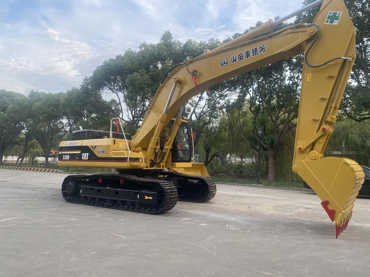 Caterpillar 330B - Bager guseničar: slika 4 Caterpillar 330B - Bager guseničar: slika 4