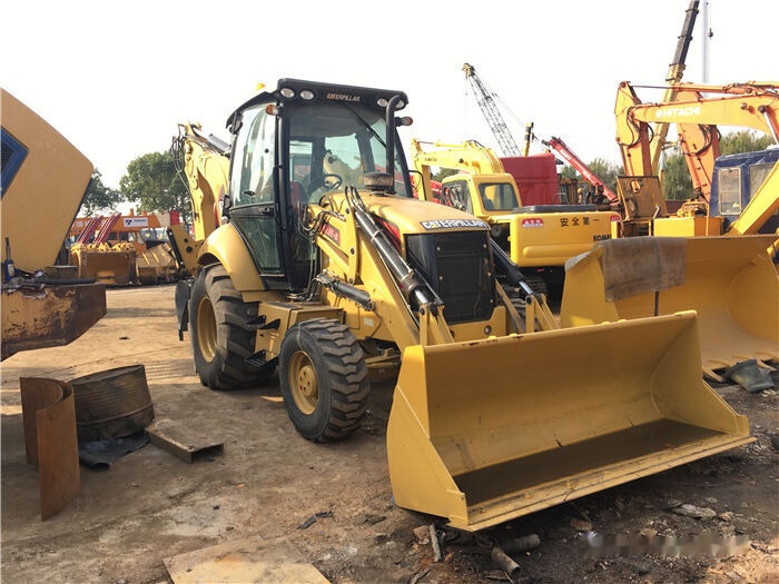 Caterpillar 420F - Bager utovarivač: slika 4 Caterpillar 420F - Bager utovarivač: slika 4