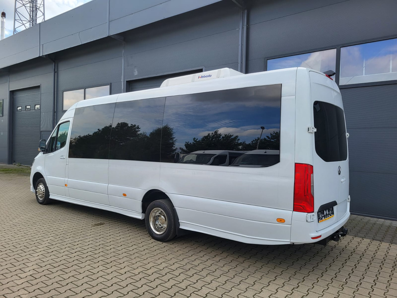 Mercedes-Benz Sprinter 519 CDI 24 places + 3 standing - Prigradski autobus: slika 4 Mercedes-Benz Sprinter 519 CDI 24 places + 3 standing - Prigradski autobus: slika 4