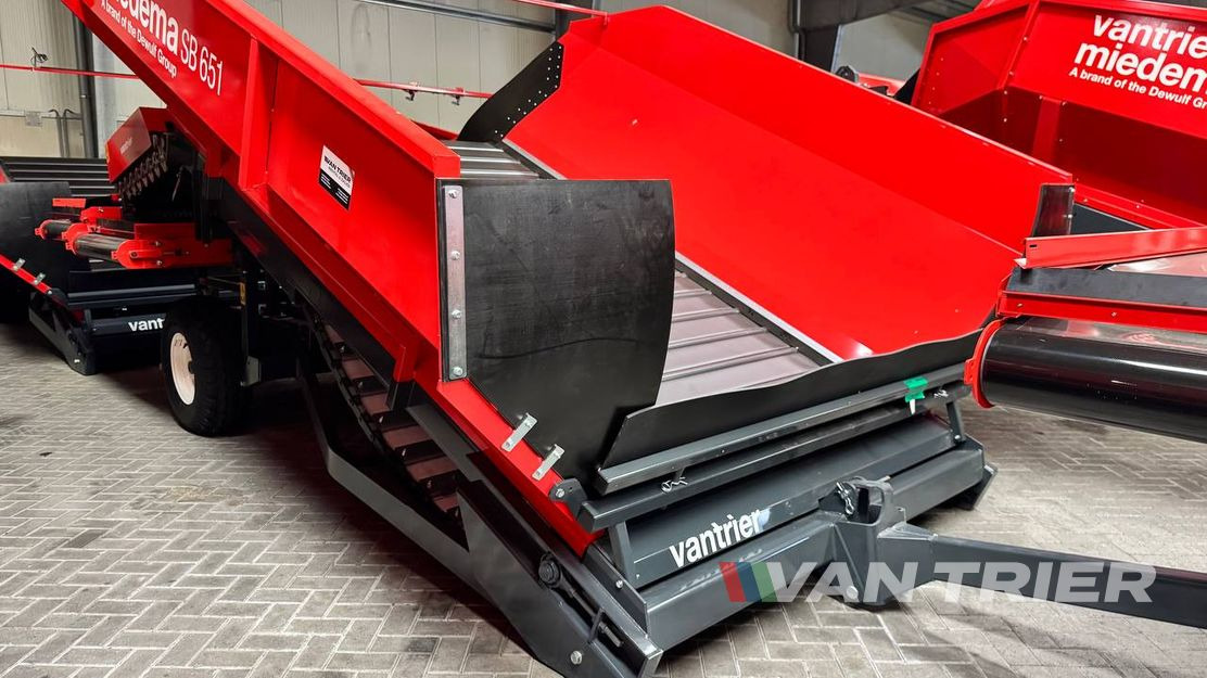 Miedema SB651 Receiving hopper - Oprema za skladištenje: slika 1 Miedema SB651 Receiving hopper - Oprema za skladištenje: slika 1