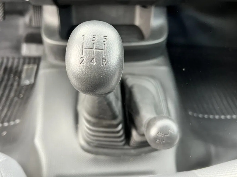 Mitsubishi L200 4x4 - 8 UNITS in WHITE 2.5 D GL Double Cab - EURO 2 - NEW!! Ready for work!!!** Mitsubishi L200 4x4 - 8 UNITS in WHITE 2.5 D GL Double Cab - EURO 2 - NEW!! Ready for work!!!**: slika 13