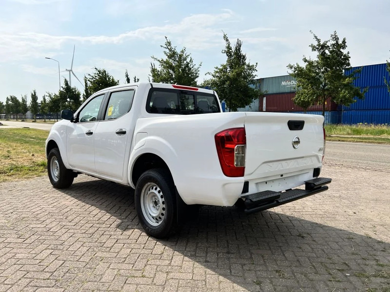 Nissan Navara 4x4 - 22 UNITS - 2.5 D Double Cab - XE - EURO 2 - NEW!! READY FOR WORK!!! - Pikap, Dostavno vozilo sa duplom kabinom: slika 3 Nissan Navara 4x4 - 22 UNITS - 2.5 D Double Cab - XE - EURO 2 - NEW!! READY FOR WORK!!! - Pikap, Dostavno vozilo sa duplom kabinom: slika 3